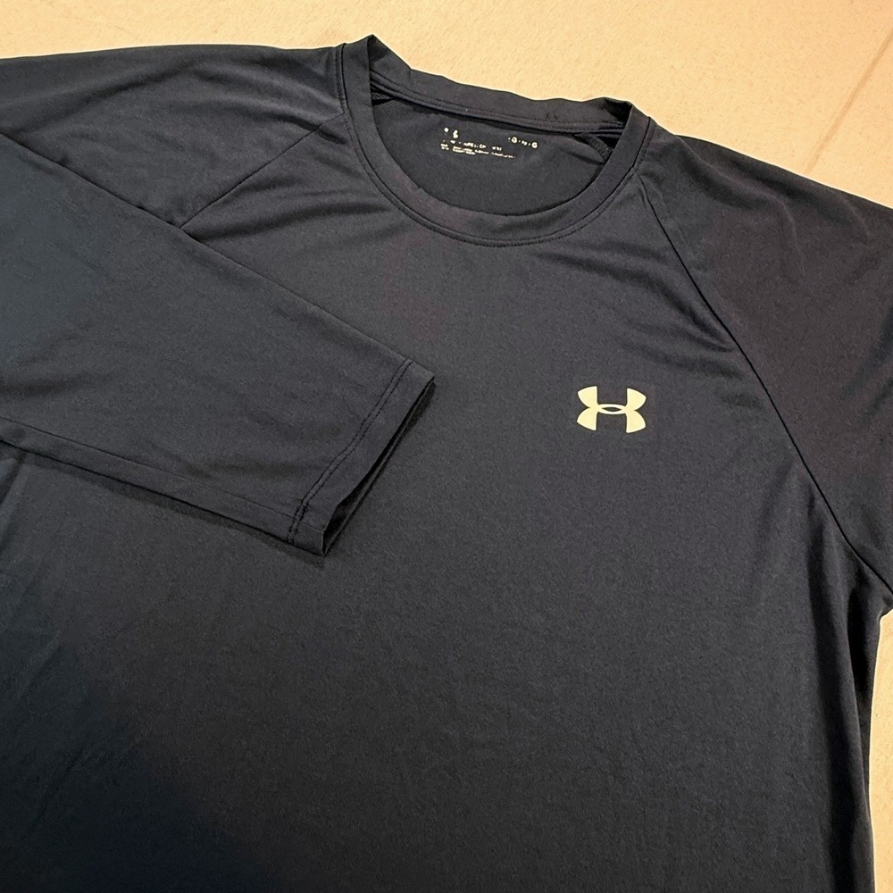 Under Armour Shirt Mens L Navy Blue Long Sleeve HeatGear Workout Training Gym